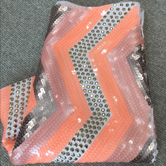 BeBe Sequin Mini Skirt Size XS NWOT - Picture 7 of 7